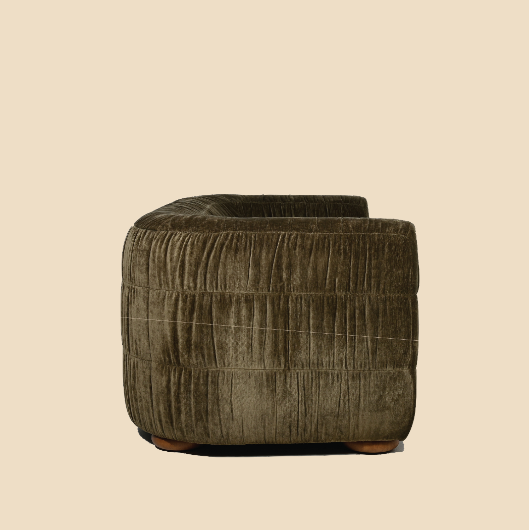 Ravvy Sofa