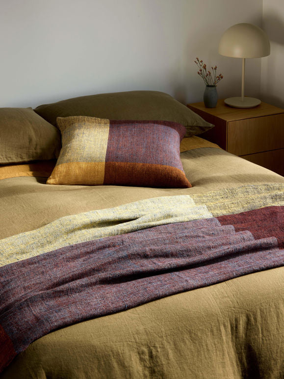 (PRE-ORDER BY 20 NOV FOR EARLY DEC DELIVERY) Miro Throw