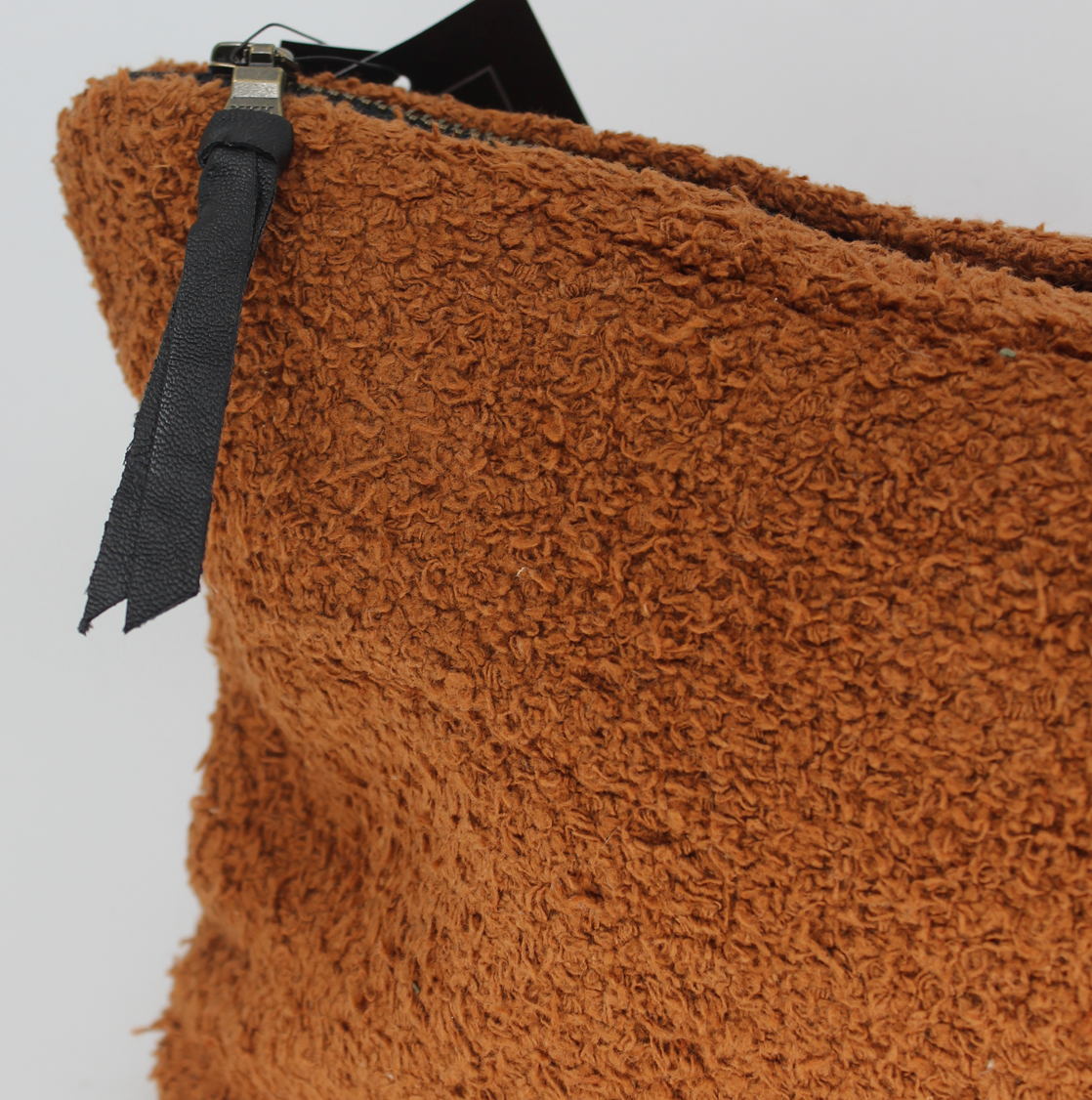 Erode Pouch Brick